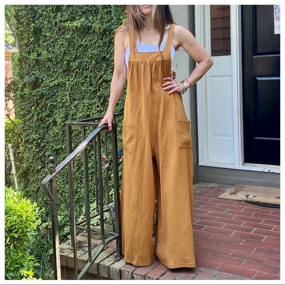 23 Angela Solid Fabulous Wide Leg Jumpsuit - Picture 7 of 9